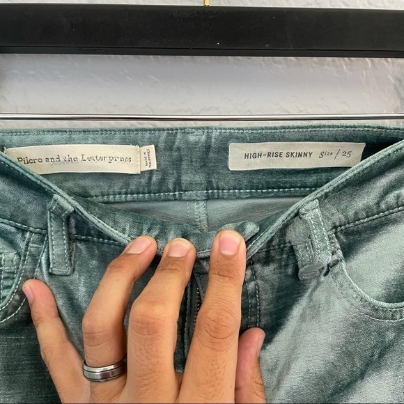 PILCRO High Rise Skinny Velvet Ankle Jeans Size 25 - Picture 4 of 5